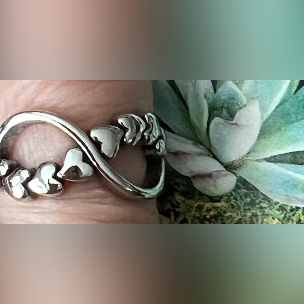 🆕️ Best!! Infinity hearts ring - Picture 4 of 10